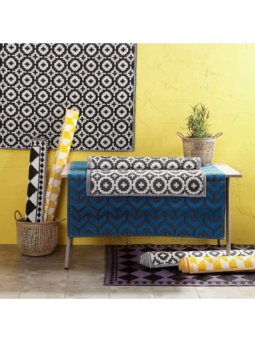 Angebote 😀 Heimtextilien Butlers In- & Outdoor-Teppich Mosaik L 150 X B 90cm COLOUR CLASH In Schwarz Günstig Kaufen 🔔 9 Angebote 😀 Heimtextilien Butlers In- & Outdoor-Teppich Mosaik L 150 X B 90cm COLOUR CLASH In Schwarz Günstig Kaufen 🔔 – Bild 7