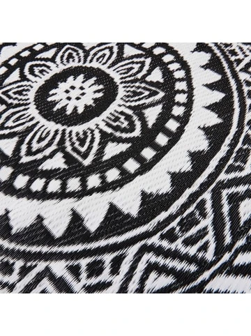 Bester Verkauf 😍 Heimtextilien Butlers In- & Outdoor-Teppich Ø118cm COLOUR CLASH In Schwarz-Weiß Günstig Kaufen ⭐ 8 Bester Verkauf 😍 Heimtextilien Butlers In- & Outdoor-Teppich Ø118cm COLOUR CLASH In Schwarz-Weiß Günstig Kaufen ⭐ – Bild 6