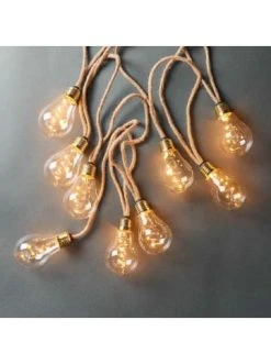 Coupon 🤩 Weihnachten Butlers LED-Lichterkette 10 Lichter Mit Naturseil & USB-Batteriefach BULB LIGHTS In Natur Günstig Kaufen 🔔 -Butlers Geschaft butlers led lichterkette 10 lichter mit naturseil and usb batteriefach bulb lights in natur 1