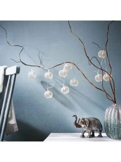 Brandneu 😍 Weihnachten Butlers LED-Lichterkette Laternen 10 Lichter Mit USB-Batteriefach OSAKA In Silber Günstig Kaufen 🥰 5 Brandneu 😍 Weihnachten Butlers LED-Lichterkette Laternen 10 Lichter Mit USB-Batteriefach OSAKA In Silber Günstig Kaufen 🥰 -Butlers Geschaft butlers led lichterkette laternen 10 lichter mit usb batteriefach osaka in silber 3