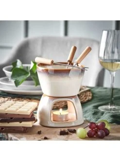 Am billigsten 🤩 Küche Butlers Mini-Fondue Mit 2 Gabeln AU CHOCOLAT In Beige Günstig Kaufen 🛒 -Butlers Geschaft butlers mini fondue mit 2 gabeln au chocolat in beige 6