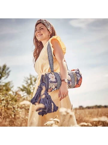 Angebote 🎉 Heimtextilien Butlers Picknickdecke L 175 X B 154cm BETWEEN FLOWERS In Dunkelblau Günstig Kaufen ✔️ 4 Angebote 🎉 Heimtextilien Butlers Picknickdecke L 175 X B 154cm BETWEEN FLOWERS In Dunkelblau Günstig Kaufen ✔️ – Bild 2