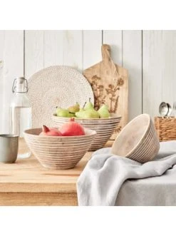 Auslauf ✔️ Küche Butlers Schale Gestreift Ø25cm MANGO DAYS In Braun-Weiß Günstig Kaufen 🔥 -Butlers Geschaft butlers schale gestreift o25cm mango days in braun weiss 1